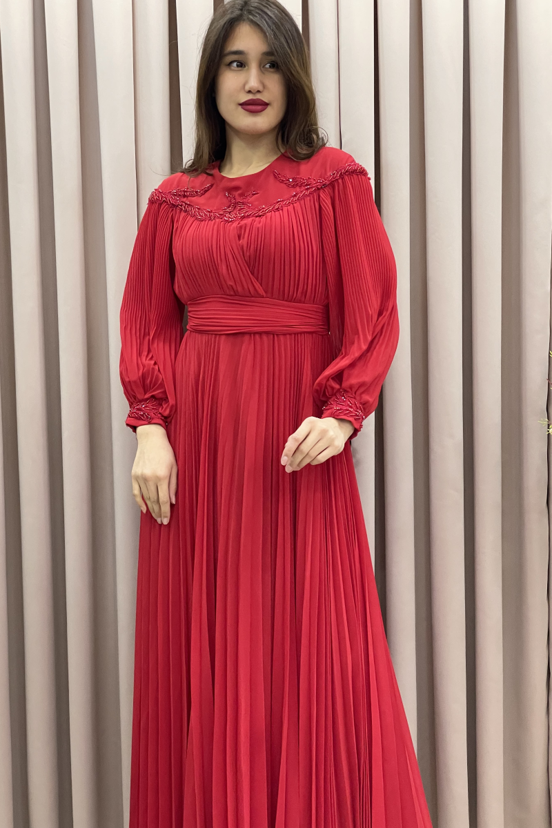 kırmızı tesettür dantelli taslı elbise abiye uzun midi